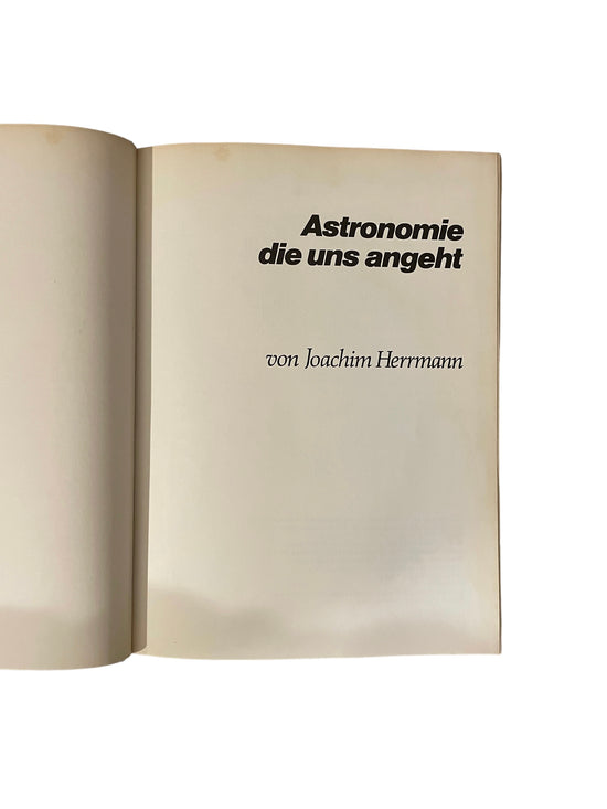 Astronomie de uns angeht by Joachim Herrmann