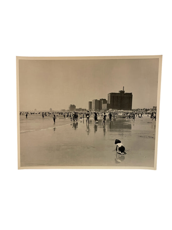 Vintage Photo "Beach Day"